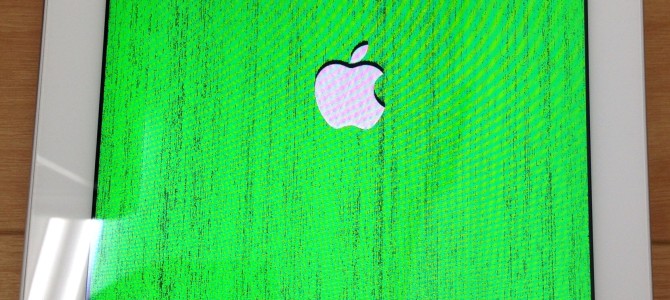 ◆神戸市西区よりiPad2 液晶の表示不良 -2014 8/29-