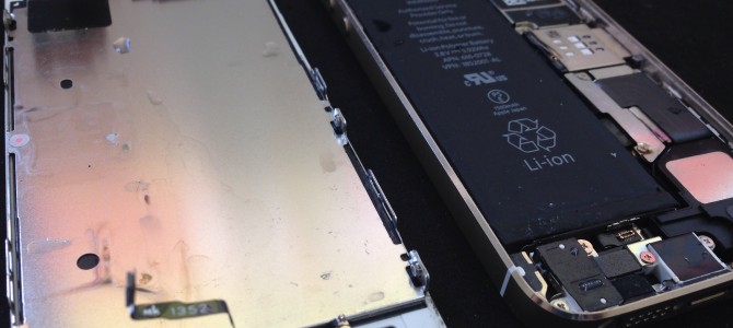 ◆神戸市西区よりiPhone5S 水没 -2014 9/9-