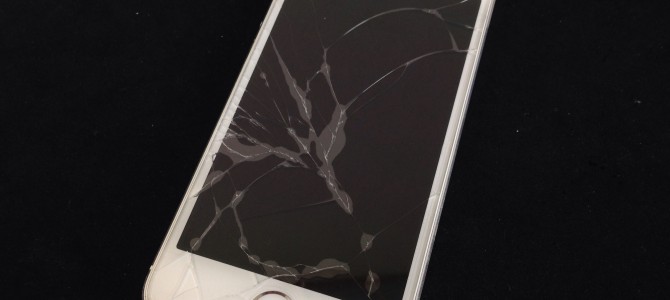◆加古川市よりiPhone5s ガラス割れ -2014 9/20-