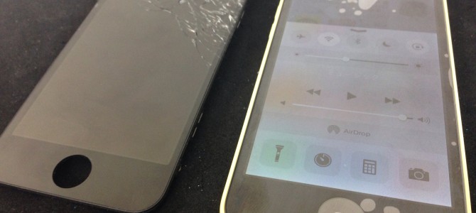 ◆加古川市よりiPhone5c ガラス割れ -2014 10/3-