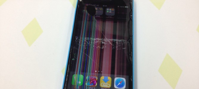 ◆加古川市よりiPhone5c ガラス割れ -2014 12/22-
