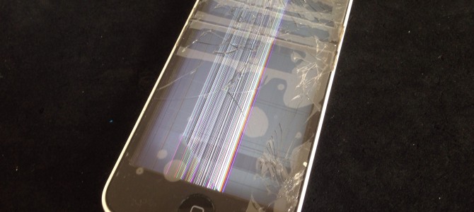 ◆加古川市よりiPhone5c ガラス割れ -2015 2/28-
