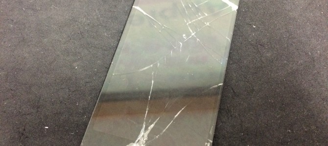 ◆高砂市よりiPhone5s ガラス割れ -2015 3/20-
