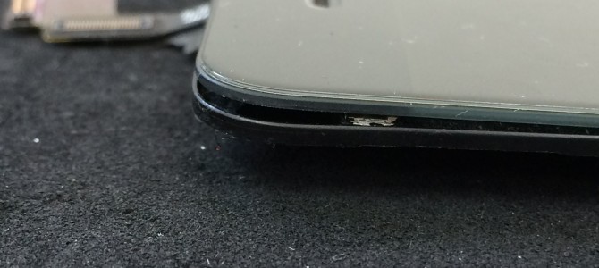 ◆加古郡稲美町よりiPhone5s ガラス浮き修正作業 -2015 5/23-