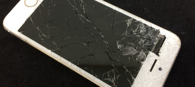 ◆加古川市よりiPhone5s ガラス割れ＆液晶不良修理 -2015 8/26-