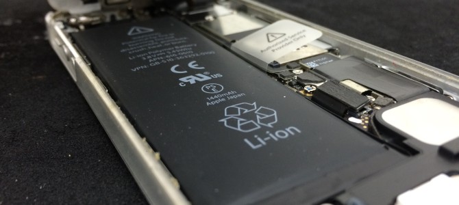 ◆加古川市よりiPhone5 バッテリー交換 -2015 8/8-