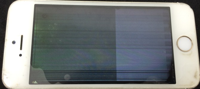 ◆高砂市よりiPhone5s 液晶不良 -2015 9/2-