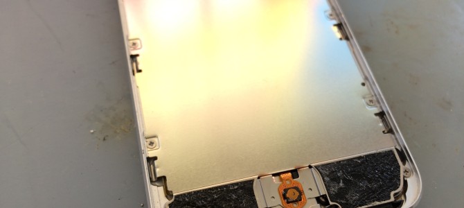 ◆明石市よりiPod touch 5世代 ホームボタン陥没修理 -2015 10/24-