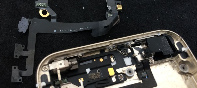 ◆加古川市よりiPhone5s 電源ボタン修理 -2015 10/26-