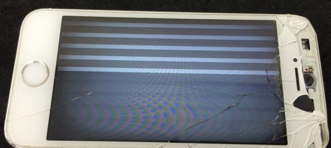 ◆加古川市よりiPhone5s ガラス割れ＆液晶不良 -2015 10/11-