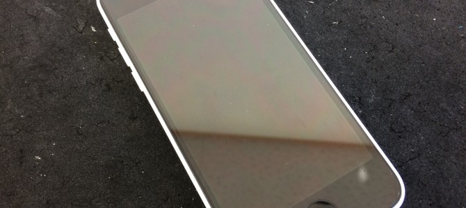 ◆加東市よりiPhone5c 液晶不良 -2015 11/5-
