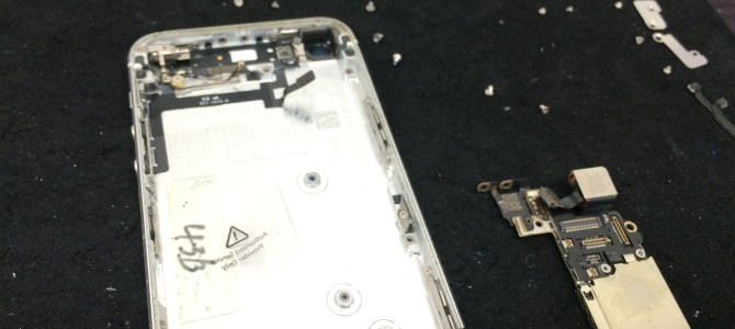 ◆加古川市よりiPhone5 電源ボタン修理 -2015 11/18-