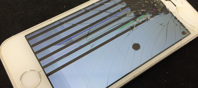 ◆加古川市よりiPhone5s ガラス割れ&液晶不良 -2015 11/29-