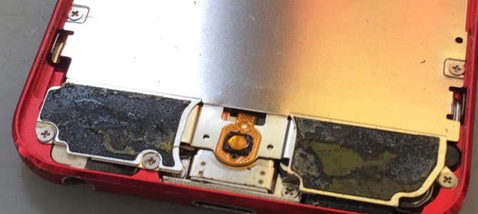 ◆加古川市よりiPod touch 5世代 ホームボタン陥没修理 -2015 12/14-