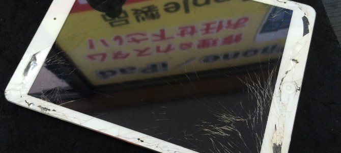 ◆加古川市よりiPad Air ガラス割れ修理 -2016 3/24-