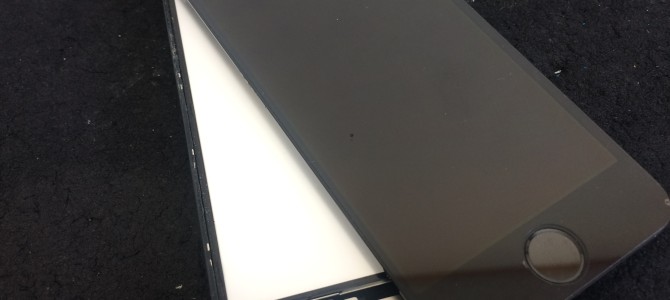 ◆高砂市よりiPhone5s 画面破損、ホームボタン、バッテリー交換 -2016 9/2-