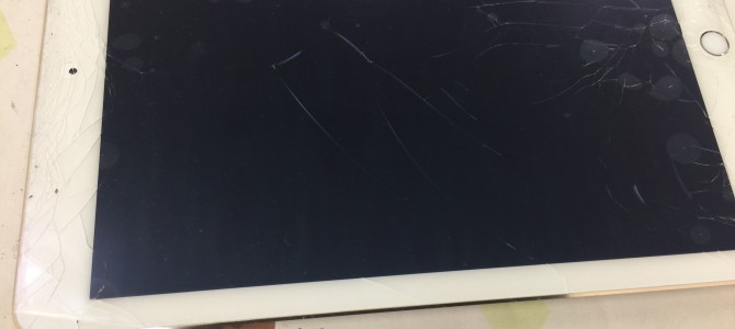◆加古川市よりiPad Air2 破損品 買取 -2017 6/14-