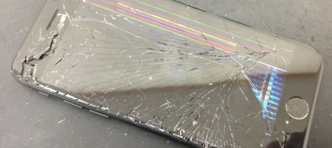 ◆加古川市よりiPhone7 ガラス割れ、液晶不良 -2017 10/21-
