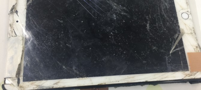 ◆加古川市よりiPad Air2 破損品買取 -2017 12/13-