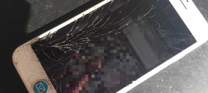 ◆加古川市よりiPhone6s ガラス割れ＆液晶不良 -2017 12/9