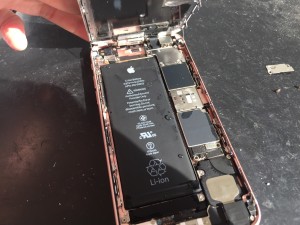 FE9ECF98-FBAE-4780-9CCC-BE23A3BB875B