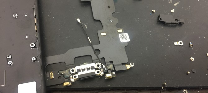 ◆西脇市よりiPhone7 通話用マイク故障 -2018 1/28-