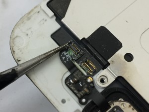 D9F32719-9730-4B12-99A3-FFE01E44CBCA