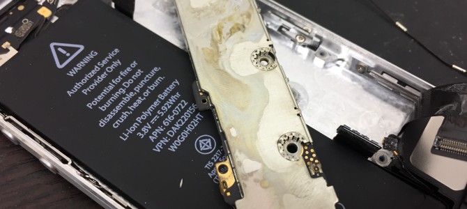 ◆高砂市よりiPhone5s 水没修理 -2018 6/5-