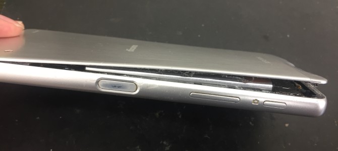 ◆加古川市よりXperia  X Performance SO-04H バッテリー交換 -2018 6/16-