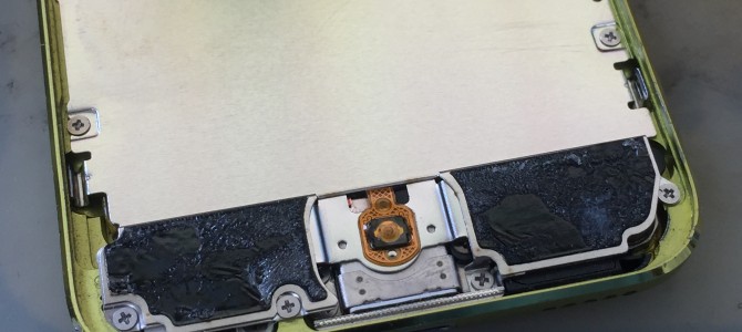 ◆多可郡多可町よりiPod touch 5世代 ホームボタン修理 -2018 7/29-