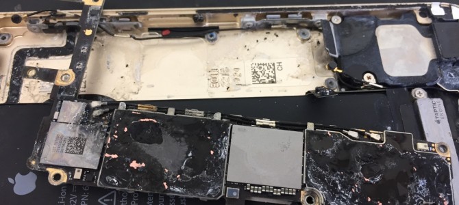 ◆加東市よりiPhone6s 水没修理 -2018 7/28-