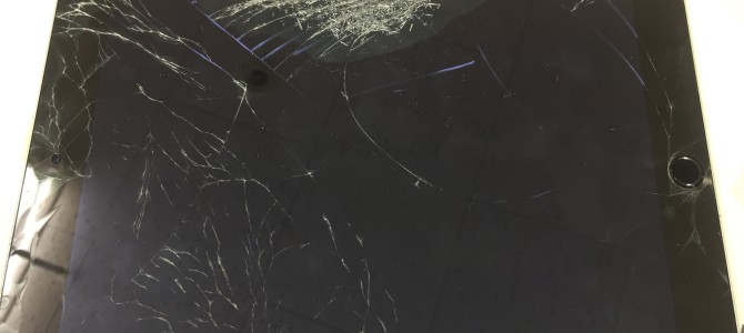 ◆加古川市よりiPad Air2 破損品買取 -2018 8/24-