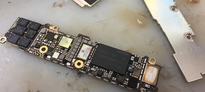 ◆加古川市よりiPhone5s 水没修理 -2018 9/30-