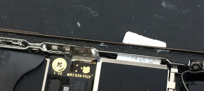 ◆加古川市よりiPhone XS SIMカード抜き出し -2018 10/13-