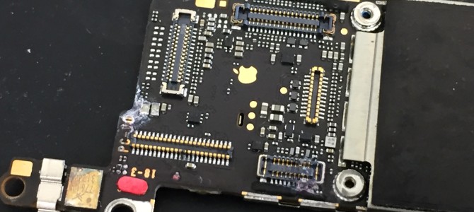 ◆小野市よりiPhone SE 水没修理 -2018 11/25-