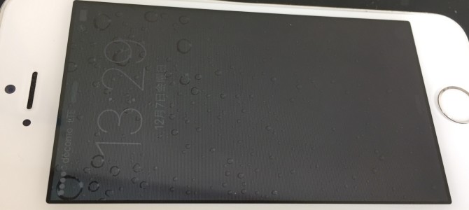 ◆加古川市よりiPhone SE 液晶不良 -2018 12/7-