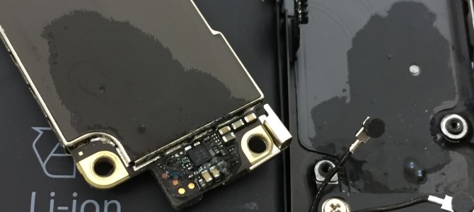 ◆三木市よりiPhone7 水没→ホームボタン不良修理 -2018 12/30-