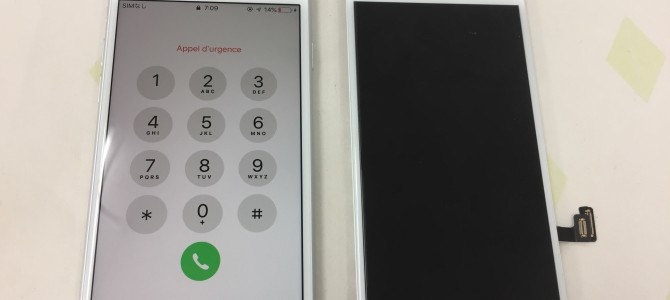 ◆明石市よりiPhone8 液晶不良 -2019 4/8-