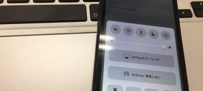 ◆明石市よりiPhone5 液晶不良＆バッテリー膨張 -2019 7/17-