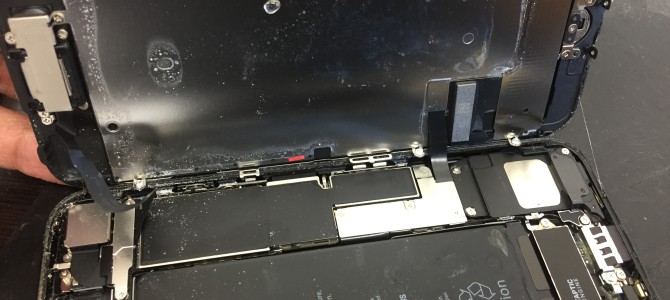 ◆加古川市よりiPhone7 水没修理 -2019 9/7-