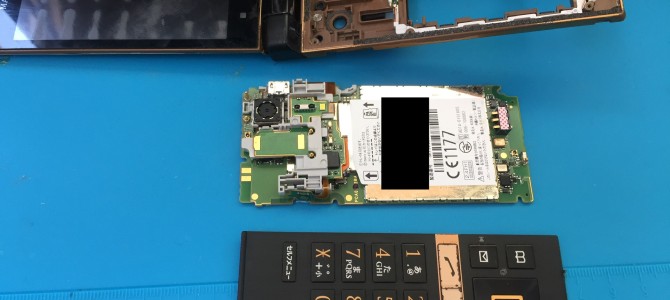 ◆加古川市よりガラケー 液晶不良-2019 9/11-