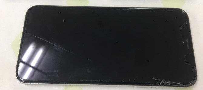 ◆神戸市よりiPhone X 破損品買取 -2019 10/5-