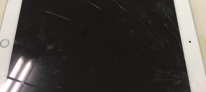 ◆加古川市よりiPad Pro9.7 破損品買取 -2019 10/25-