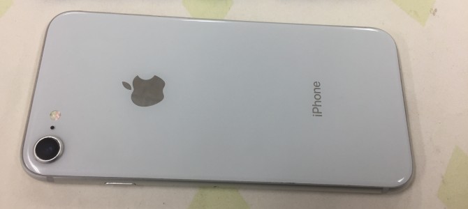 ◆加古川市よりiPhone8 破損品買取 -2019 11/30-