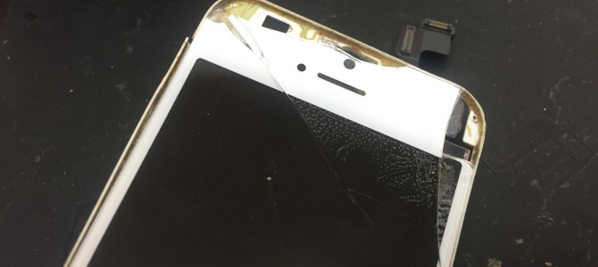 ◆加古川市よりiPhone5s ガラス割れ、液晶不良 -2019 11/17-