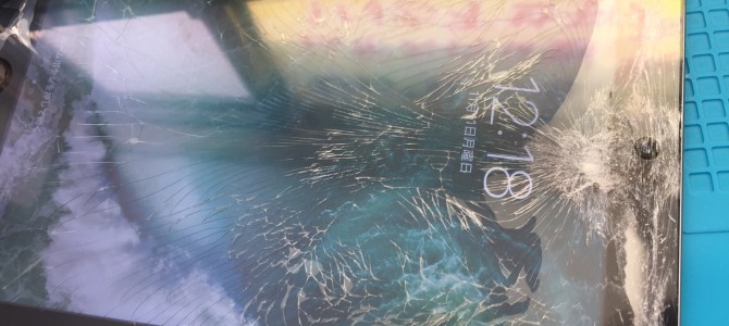 ◆加古川市よりiPad5世代 ガラス割れ -2019 11/11-