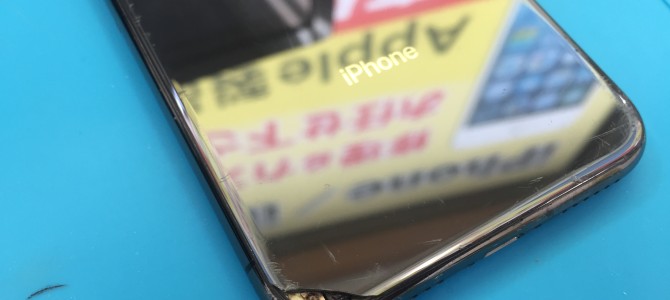 ◆加古川市よりiPhone X 背面ガラス割れ -2019 11/12-