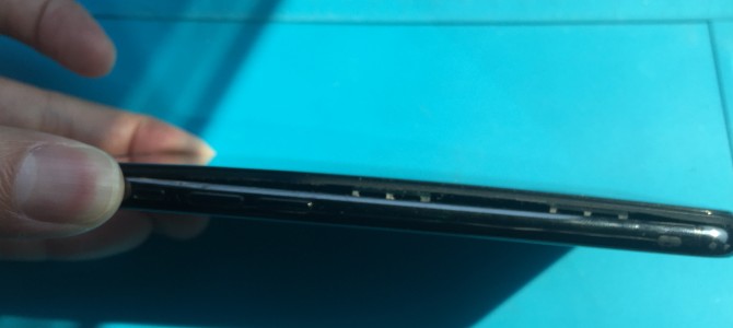 ◆広島県のお客様よりiPhone X バッテリー不良 -2020 3/18-