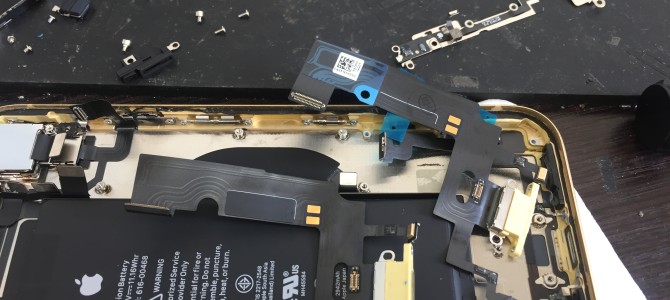 ◆加古川市よりiPhone XR 充電不良 -2020 4/15-