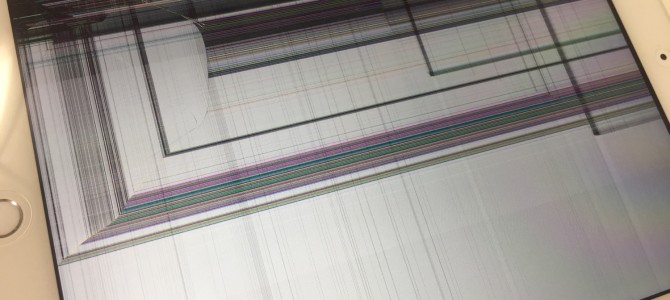 ◆加東市よりiPad5 液晶不良 -2020 4/15-